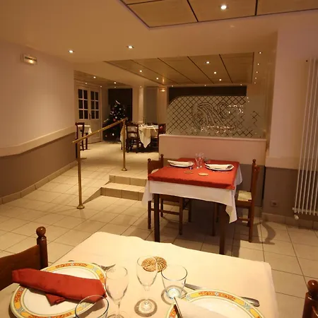 Logis L'ange Couronne Hotel