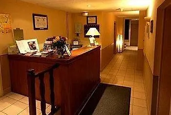 Logis L'ange Couronne Hotel