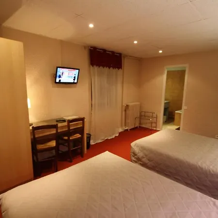 Logis L'ange Couronne Hotel