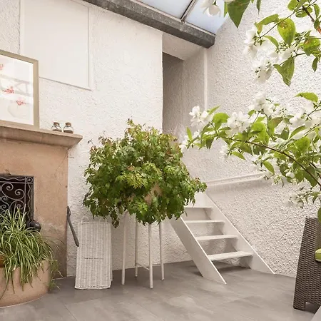 Logis L'ange Couronne Belleville-sur-Saône