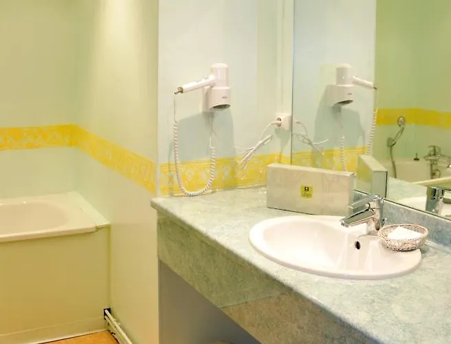 Otel Logis L'ange Couronne 2*