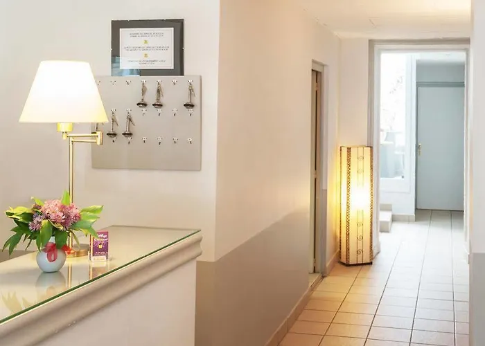 Otel Logis L'ange Couronne 2*